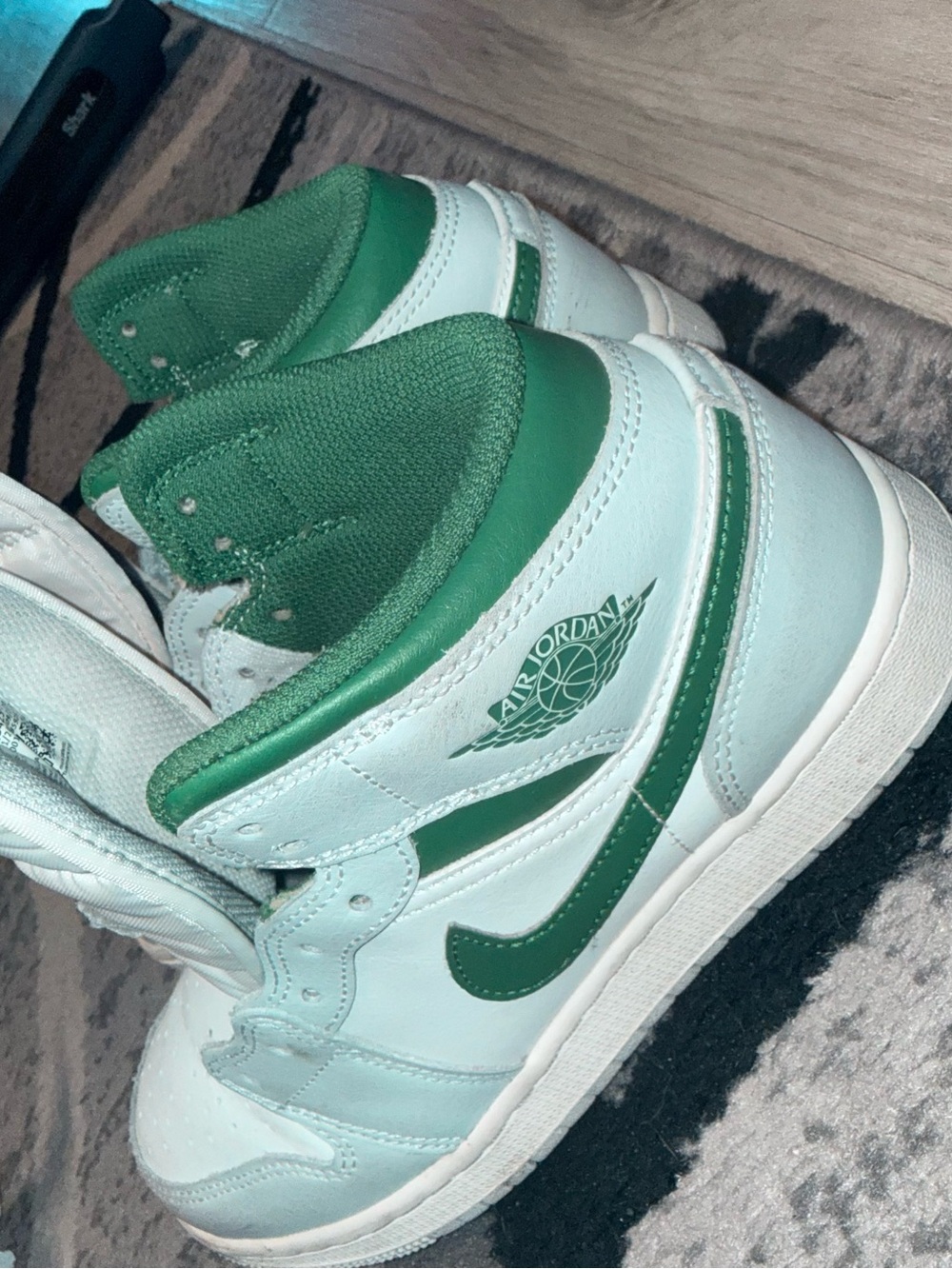Jordan Kids Mid-Top Sneakers in White and Green